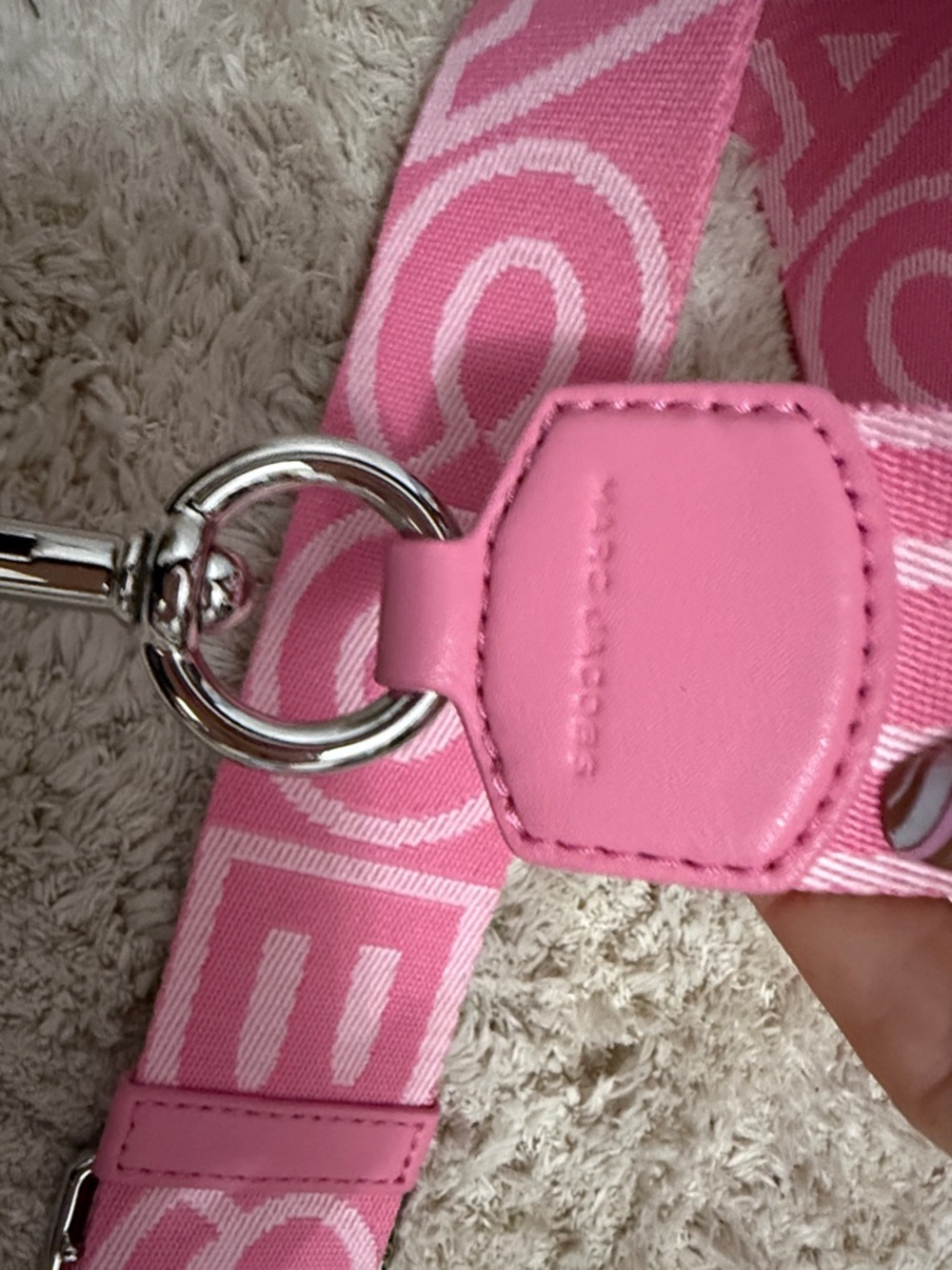 NWOT Marc Jacobs Bubblegum Pink Logo Adjustable Strap - Picture 4 of 6